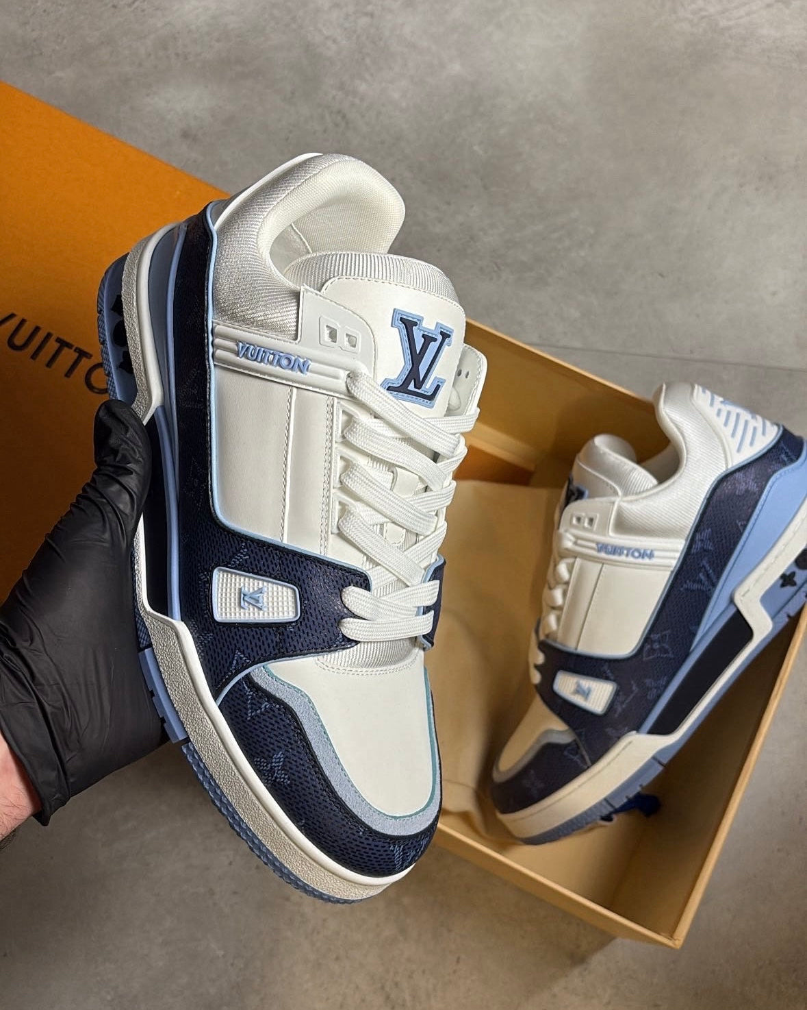 LVE - DARK BLUE TRAINER'S