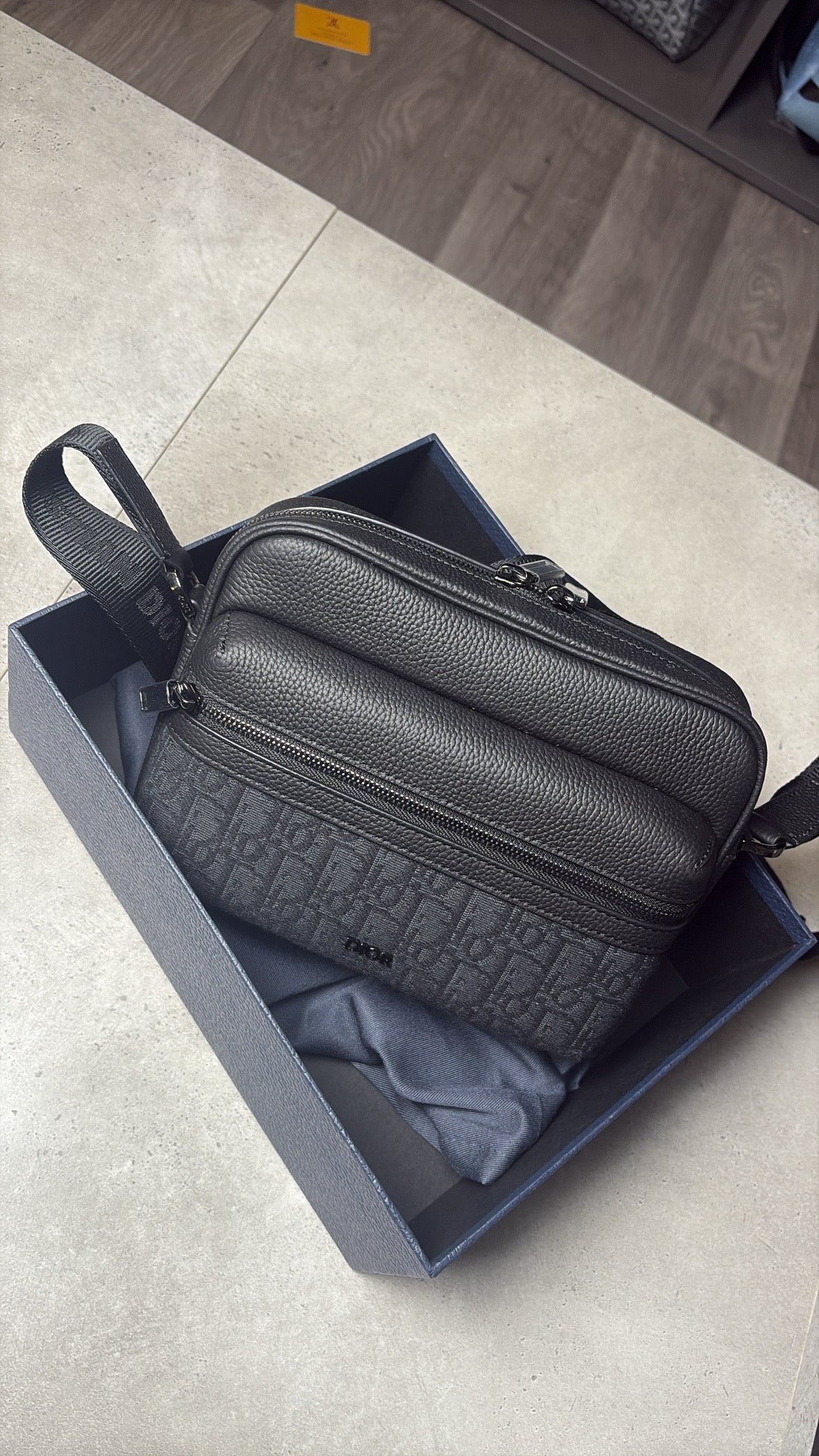CD MESSENGER BAG / BLACK