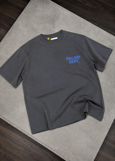 GLLRY DEPT TEE - CHARCOAL/BLUE