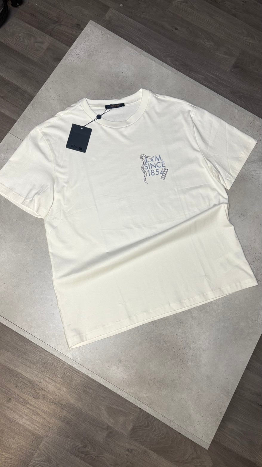 LVE TEE - WHITE