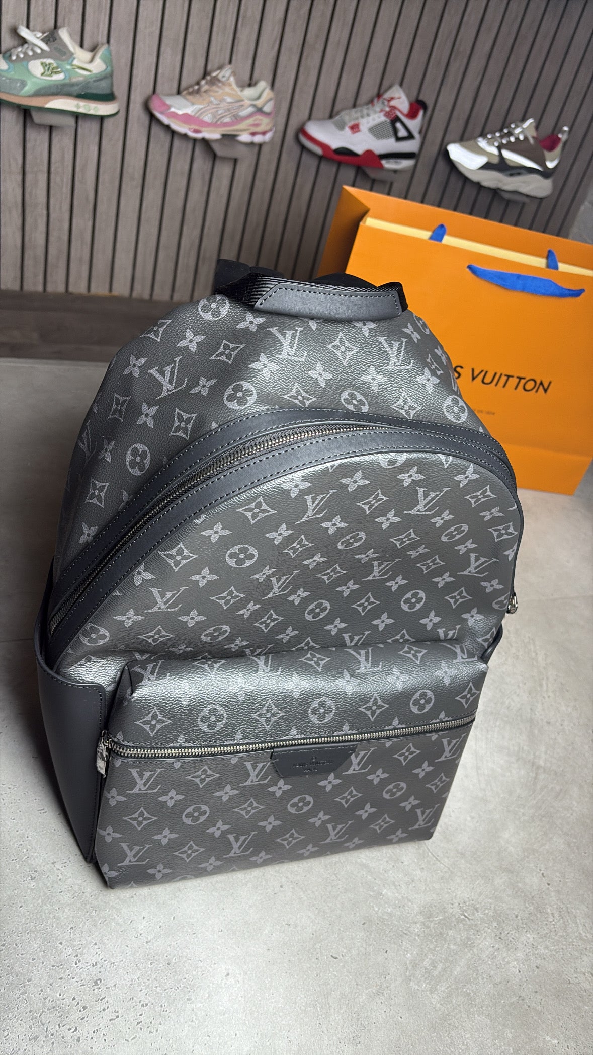 LVE BACKPACK - BLACK
