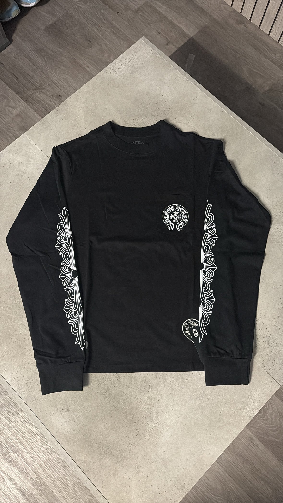 CHRM HRT LONGSLEEVE