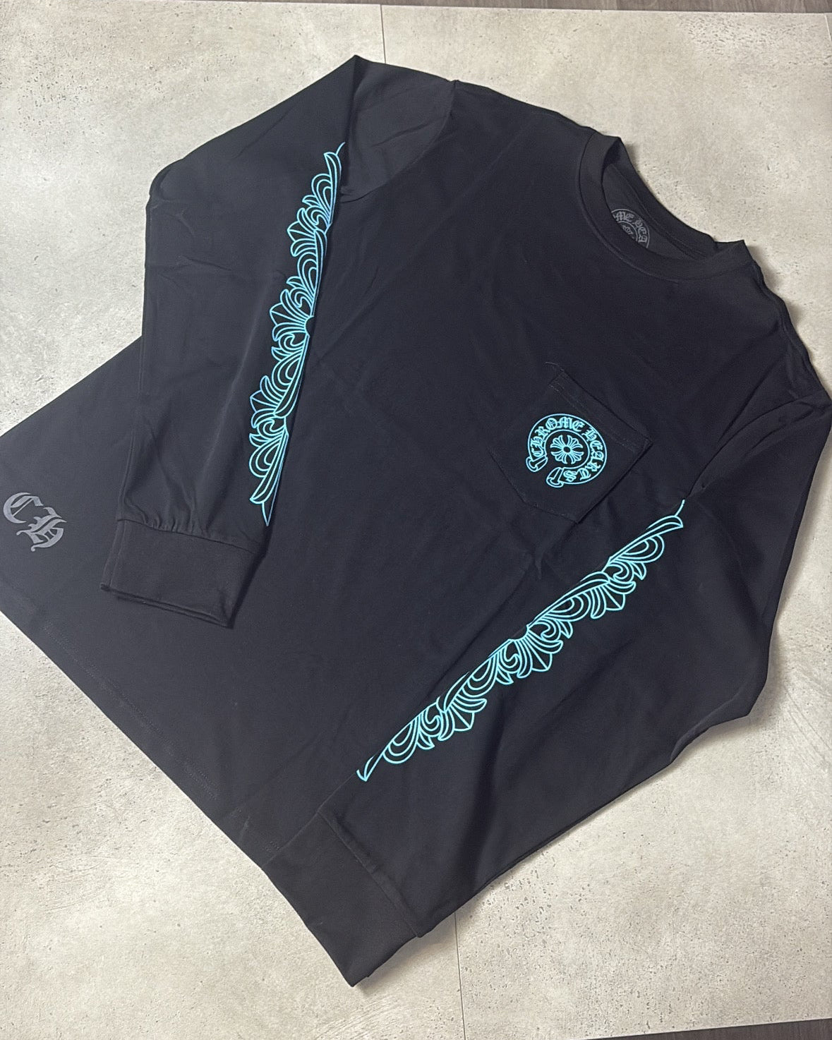 CH LONG SLEEVE - BABY BLUE/BLACK
