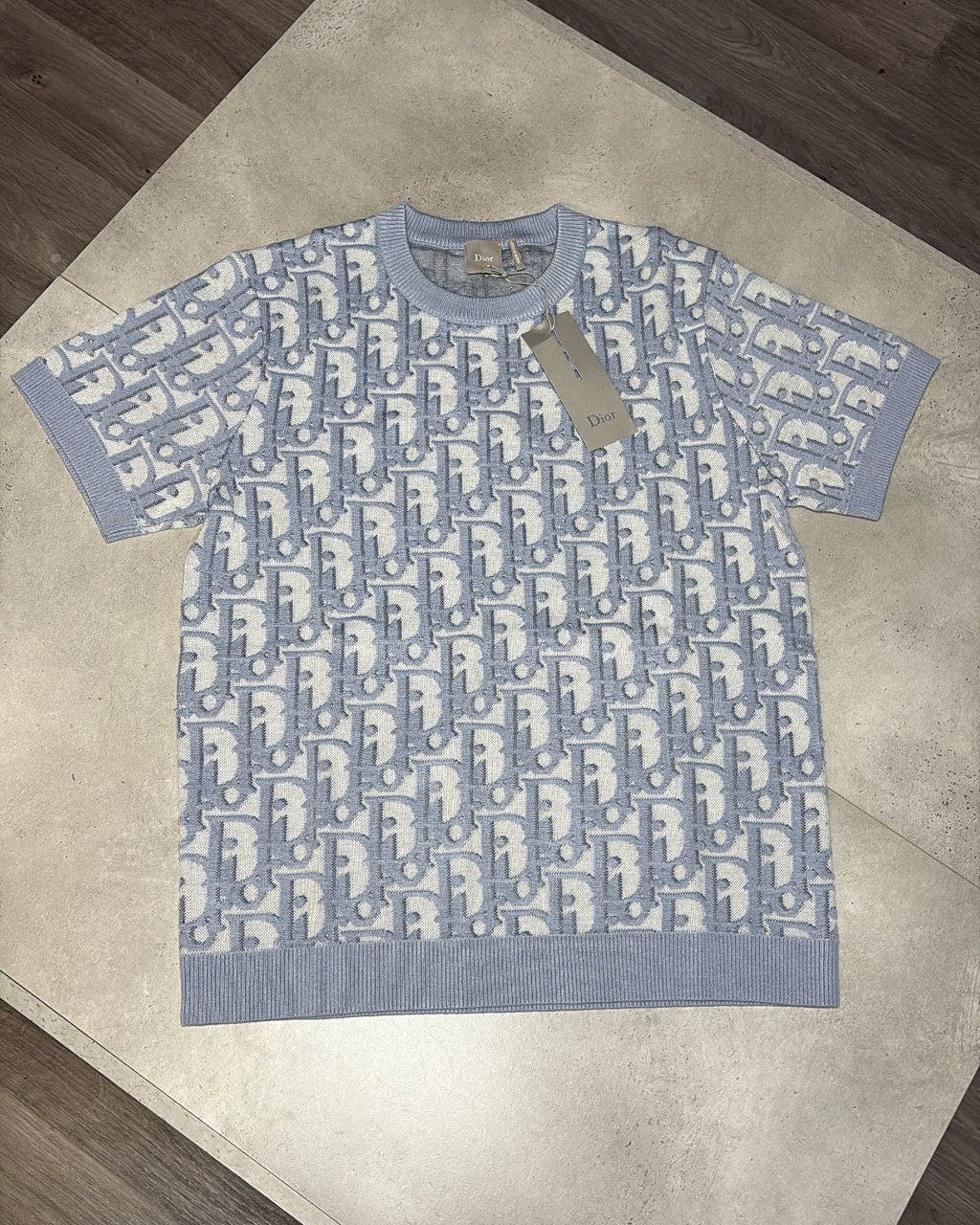 CD GRAPHIC TEE - BABY BLUE